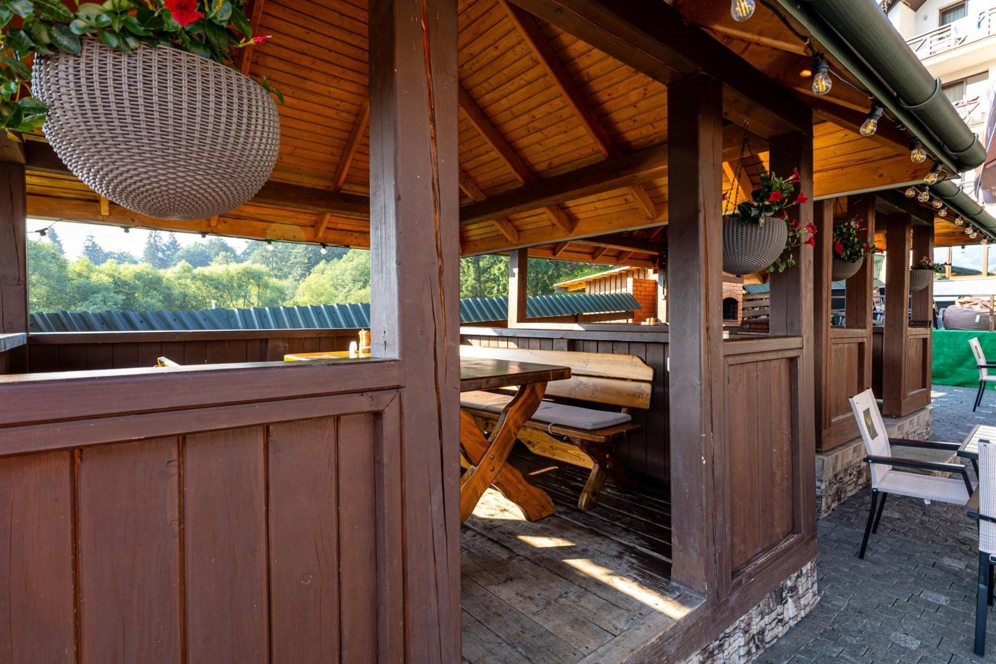 Hotel La Кrechunu Bukoveľ Exteriér fotografie